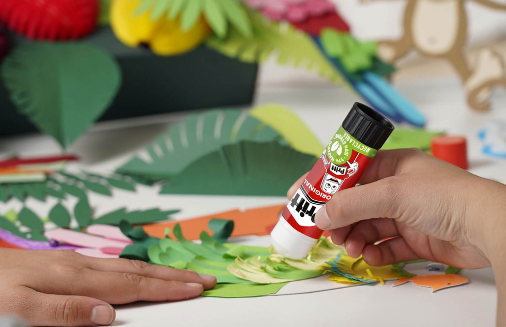 Pegamento Pritt de 22 gramos para manualidades escolares o de oficina