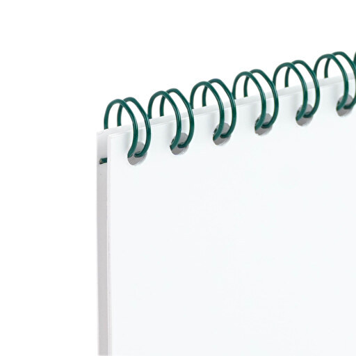Hojas de papel engarzadas con wire-O verde