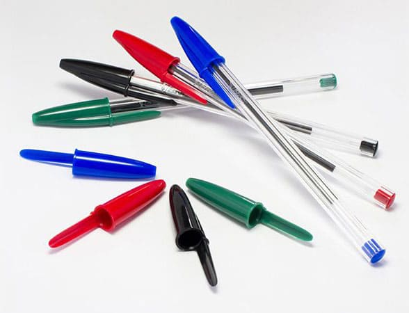 Bolígrafo BIC Cristal en azul, negro, rojo y verde